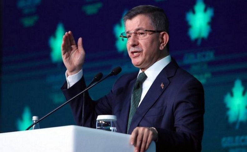 Ahmet Davutoğlu’ndan ses getirecek itiraf