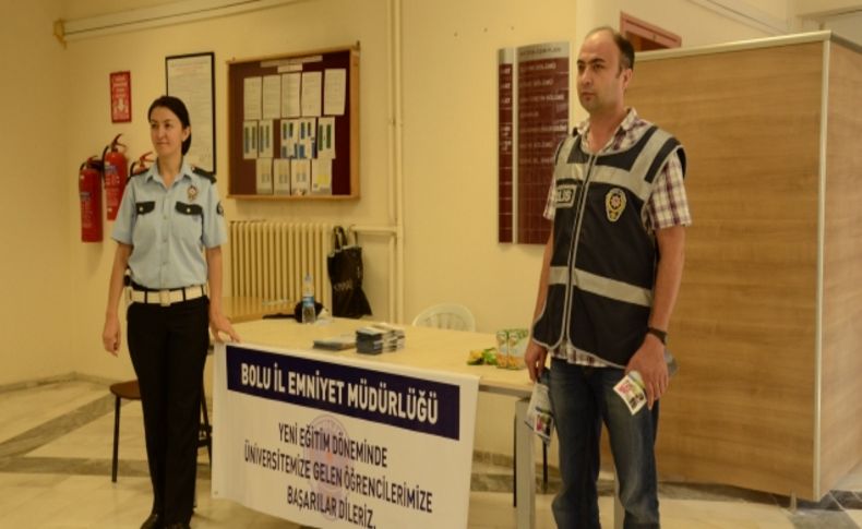 AİBÜ'de illegal örgütlere karşı öğrenciler uyarılıyor