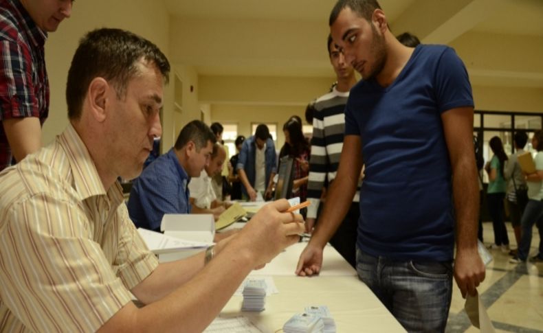 AİBÜ'de kayıt heyecanı