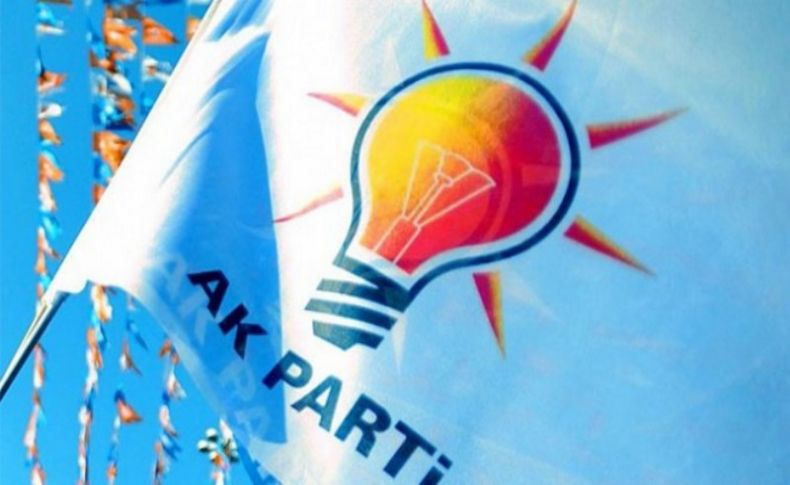 AK Parti'de 3 il başkanı istifa etti