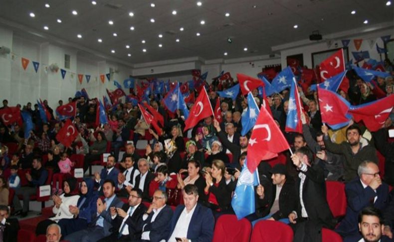 AK Parti Karabağlar'da moral buldu