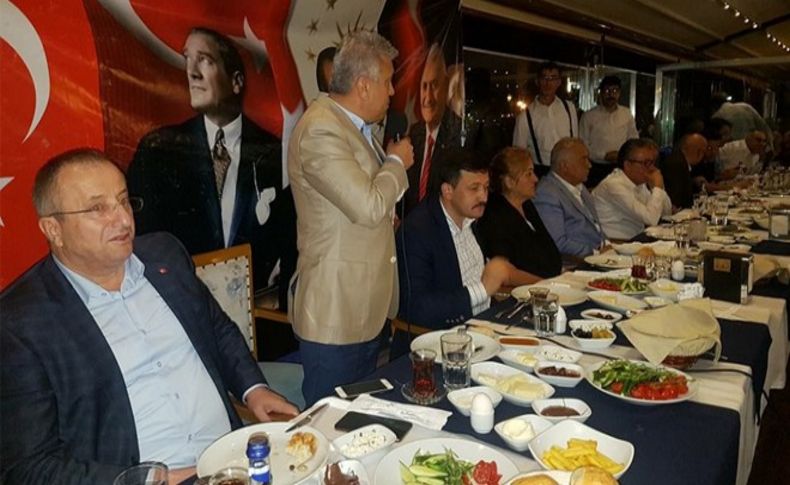 AK Parti Karşıyaka'dan sahur