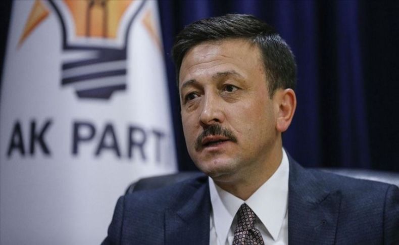 AK Partili Dağ'dan Tunç Soyer'e tepki: Bayrak ve para, ayrı devlet demektir!