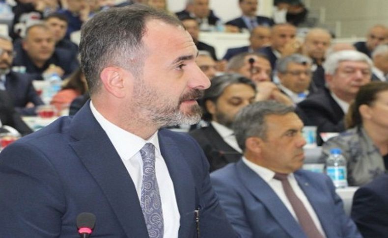 AK Partili Hızal: İzmir’de bir koku problemi olduğunu kabul etmek gerek