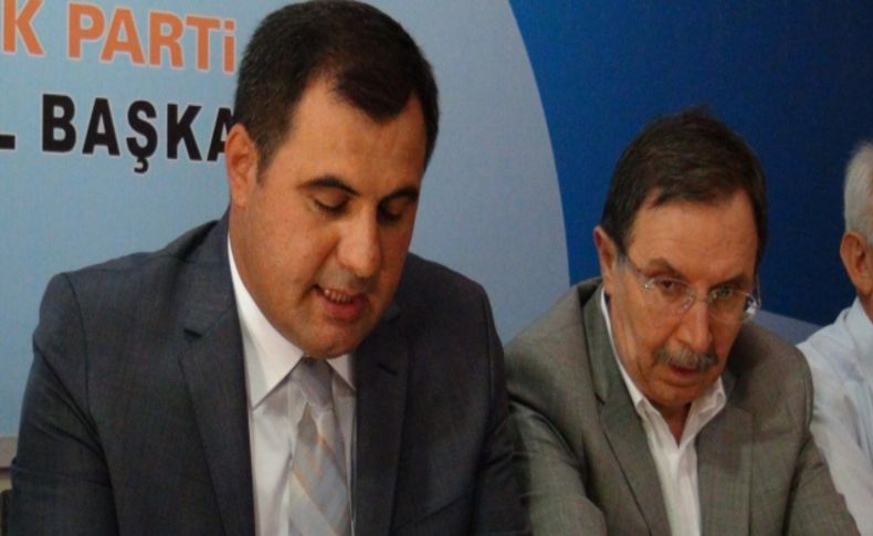 AK Parti Uşak il teşkilatından kuruluş kutlaması