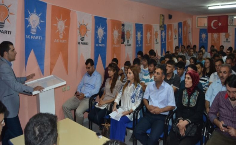 AK Partili gençler danışma meclisiyle bir araya geldi