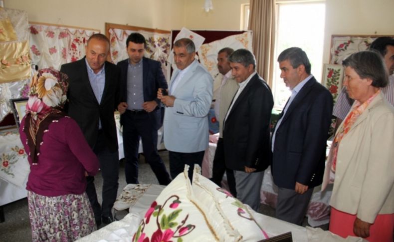 AK Partililerden kermes çıkarması