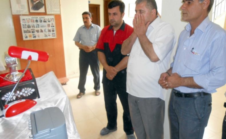 Akçakaleliler sakal-ı şerifi görmenin heyecanını yaşadı