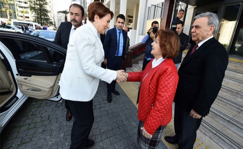 Akşener'den Başkan Kocaoğlu'na ziyaret