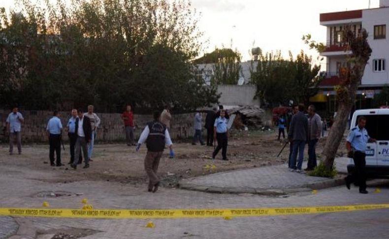 Alacak Yüzünden Çikan Kavgada 2'si Polis 5 Kişi Yaralandi