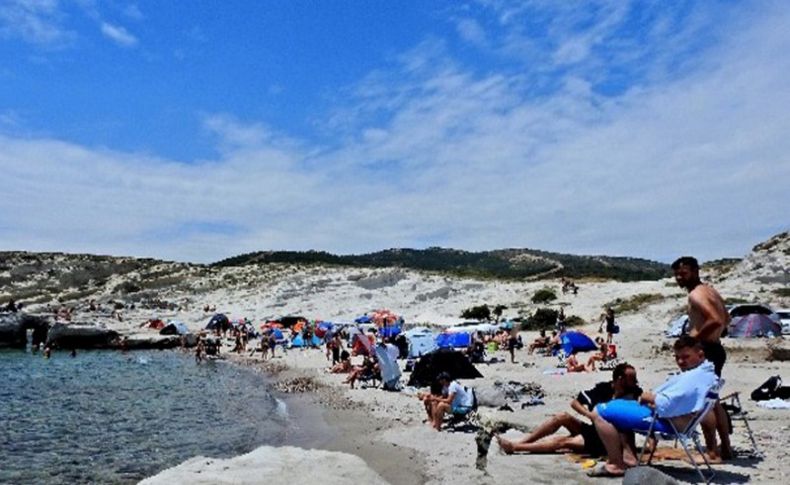 Alaçatı Delikli Koy 'jeosit alan' ilan ediliyor
