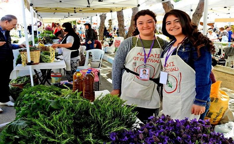 Alaçatı Ot Festivali'ne 'online' çare