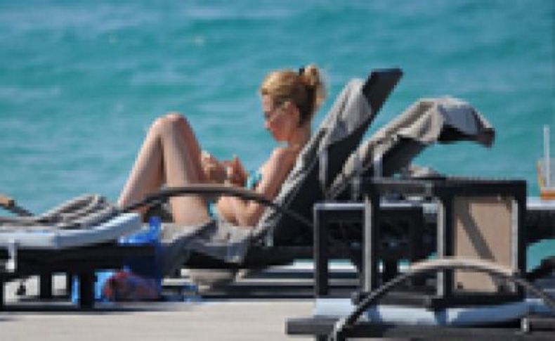 Alara Koçibey Çeşme sahillerinde