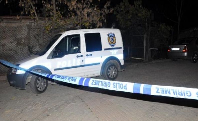 Aldattiğindan Şüphelendiği Karisini Av Tüfeğiyle Gözünden Vurarak Öldürdü