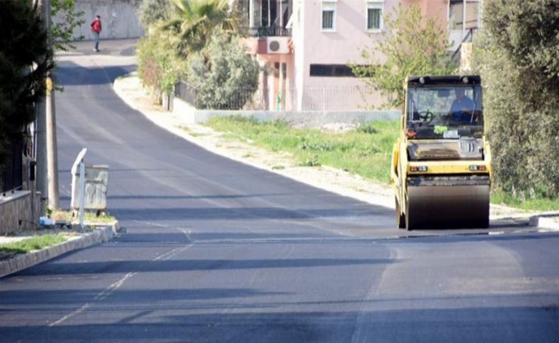 Aliağa'da asfalt çalışmaları hızla sürüyor