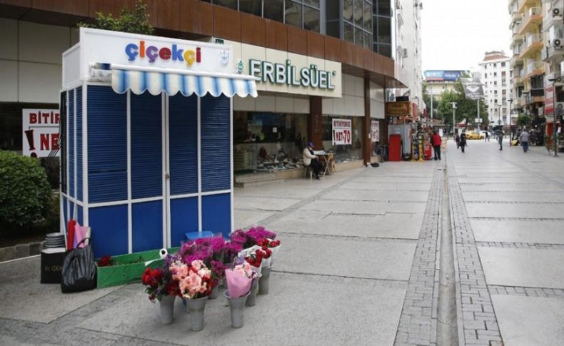 Belediyeden Alsancak'a çiçek evleri