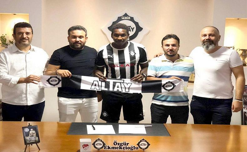 Altay'da Mohamed Habib Daf tamam
