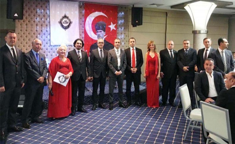 Altay'dan Cumhuriyet balosu