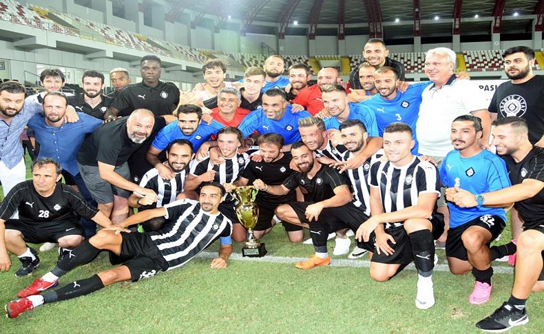 Altay'ın kupa sevinci