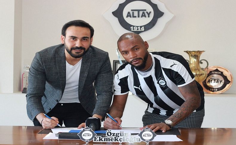 Altay Leandrinho ile anlaştı