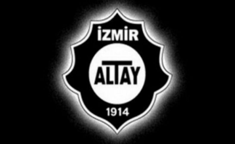 Altay sahaya iniyor