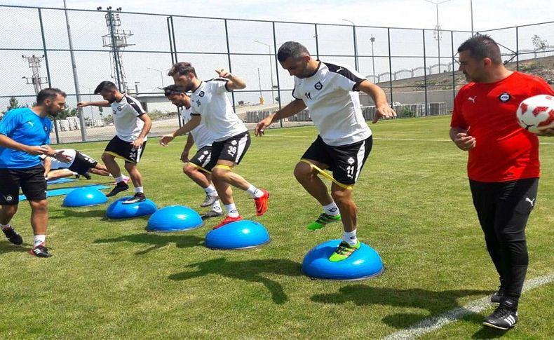 Altay üçte üç peşinde