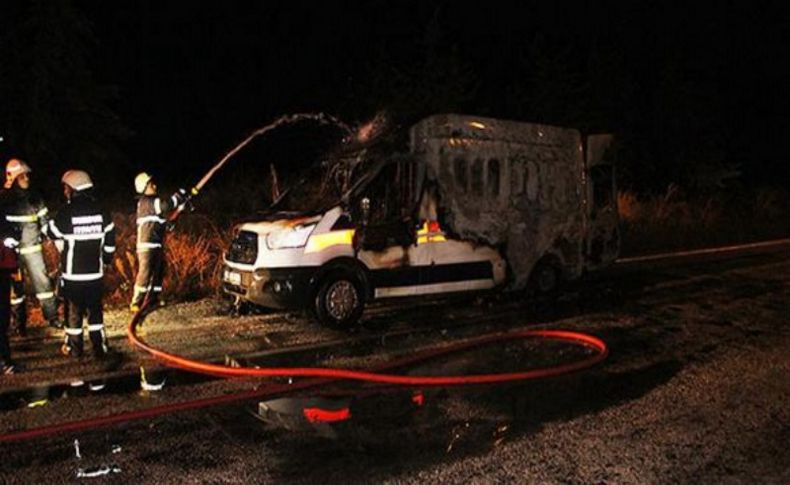 Ambulansta oksijen tüpü patladı, hasta yanarak öldü