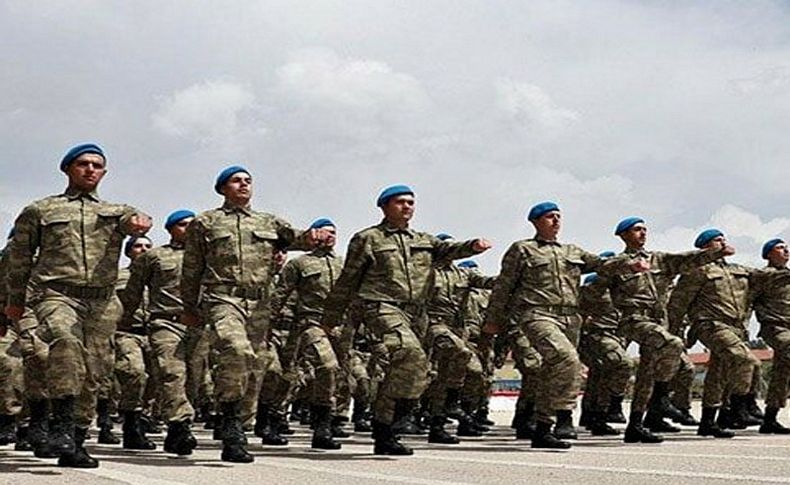 Anayasa Mahkemesi'nden 'askerlikte yaş' kararı