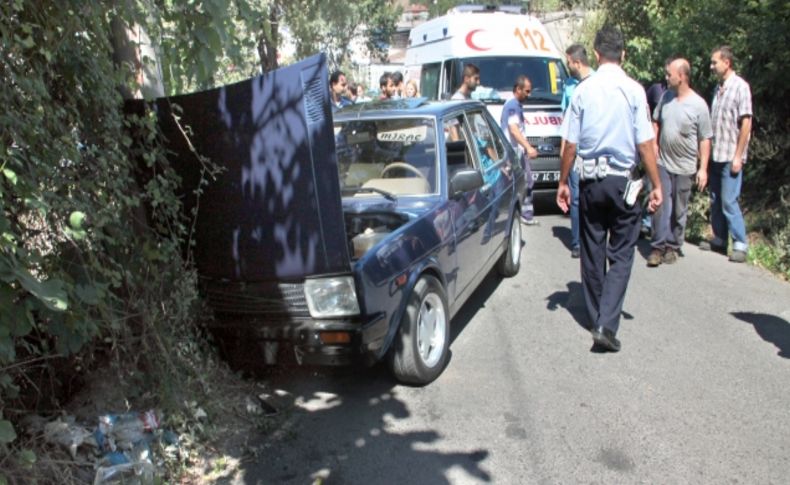 Araca çarpmayayım derken direğe çarptı