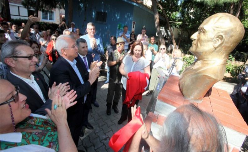 Atatürk Büstü törenle açıldı: Selvitopu'ndan önemli mesajlar