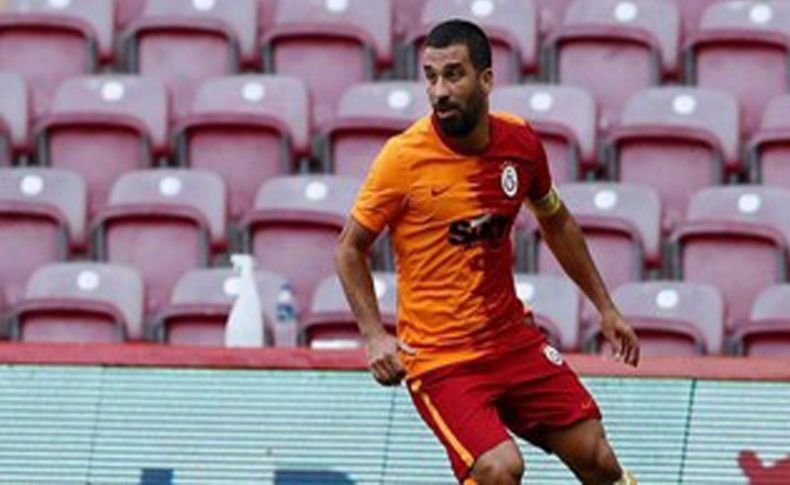 Arda Turan corona virüse yakalandığını açıkladı