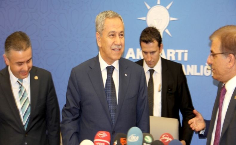 Arınç: Dünya 'vah' deyip sessiz kalıyor, Cumhurbaşkanımız ilkeli duruş sergiledi