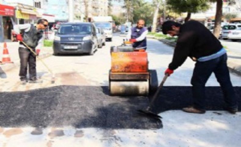 Bayraklı’da yıpranan yollar asfaltlanıyor!