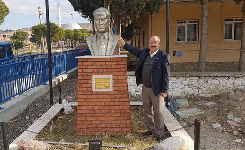 Ata'nın büstü yenilendi