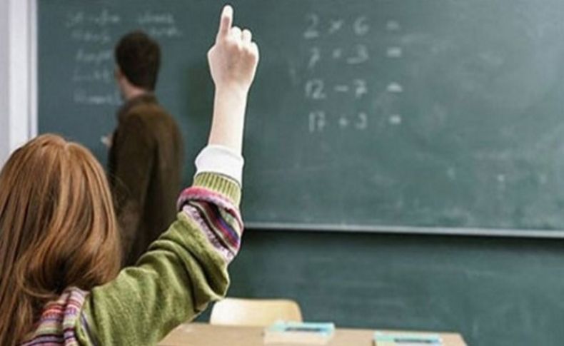 Atılan öğretmenler maaşları geri verecek