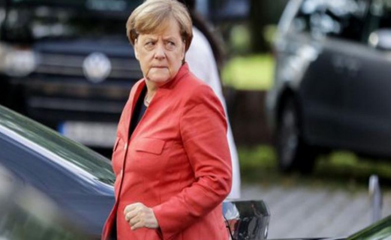 Avrupa Parlamentosu da Merkel’e karşı