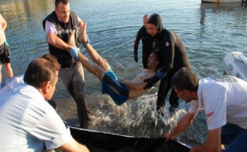 Ayağına kramp giren öğrenci denizde boğuldu