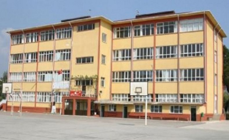 Okul müdüründen skandal talep