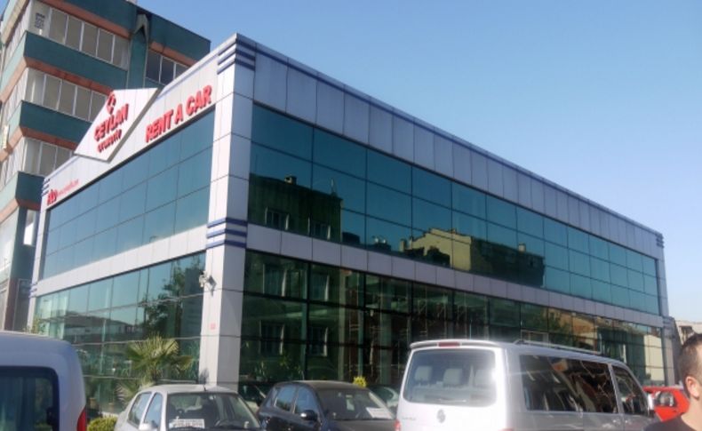 Aynı taksi plakasını 20 kişiye satmış