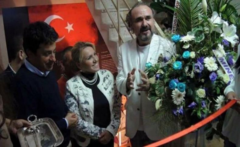 Hakan Aysev Urla'ya sanat merkezi açtı