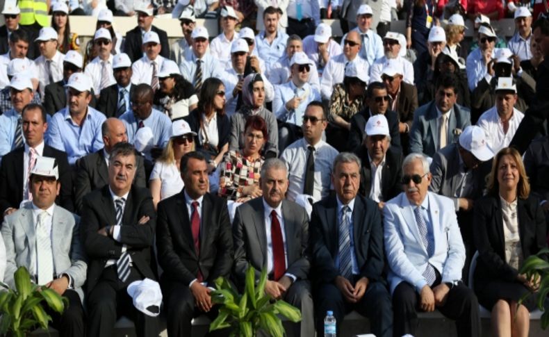 Aziz Kocaoğlu: Türkçe Olimpiyatları'nı düzenleyenleri kutluyorum