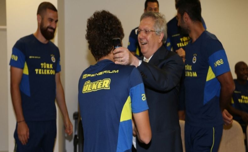 Aziz Yıldırım, futbolcularla bayramlaştı