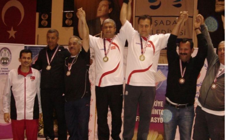 Badmintonda Adanalı veteranlar 7 madalya aldı