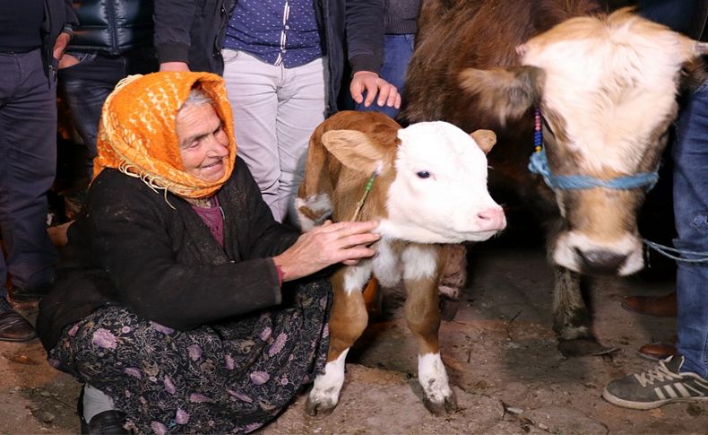 Bakan Pakdemirli Sabiha teyzeyi sevindirdi