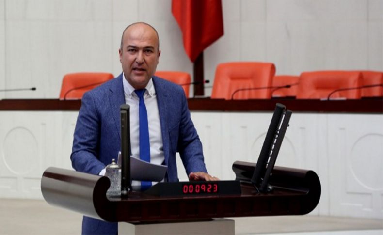 Bakan sordu: 'Cübbe ve sarık' afet malzemesi mi'