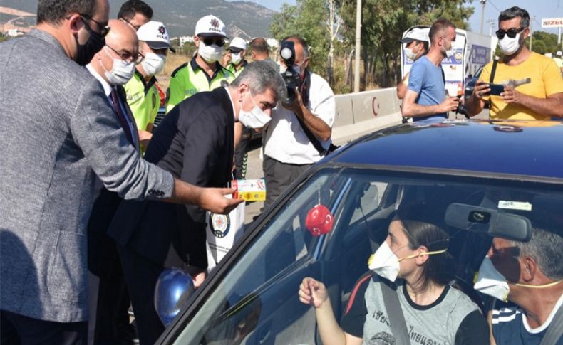 İçişleri Bakan Yardımcısı İnce, İzmir'de trafiği denetledi