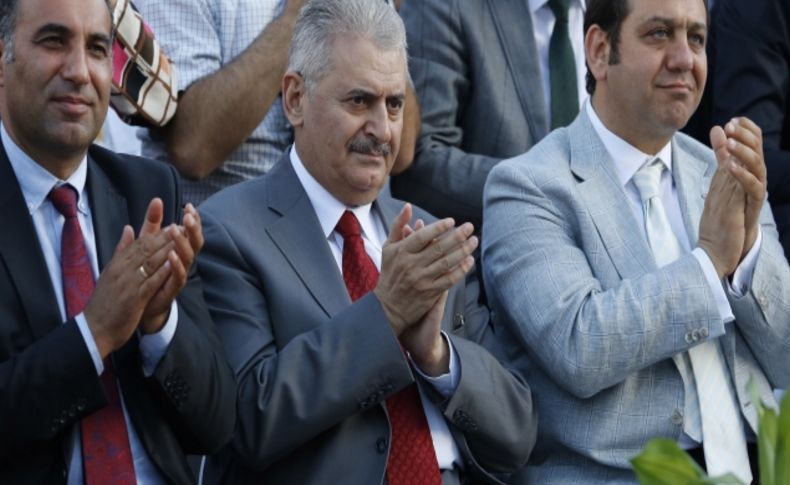 Bakan Yıldırım: Olimpiyatların İzmir’den başlaması ayrı bir güzellik