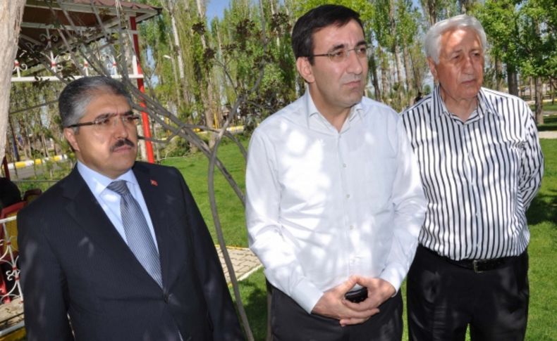 Bakan Yılmaz: 'Çözüm süreciyle Doğu ve Güneydoğu'da göç tersine dönecek'