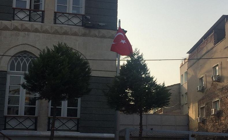 Bakın o bayrak ne oldu!