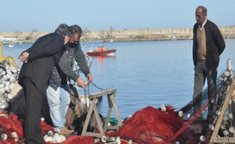 Balikçilar Cumhurbaşkani Gül’Ü Tekneleriyle Denizden Selamladi (2)